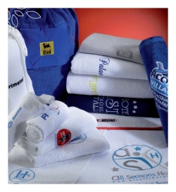 Broderie personnalise sur essuie-mains, serviettes et draps de bain sur mesure
